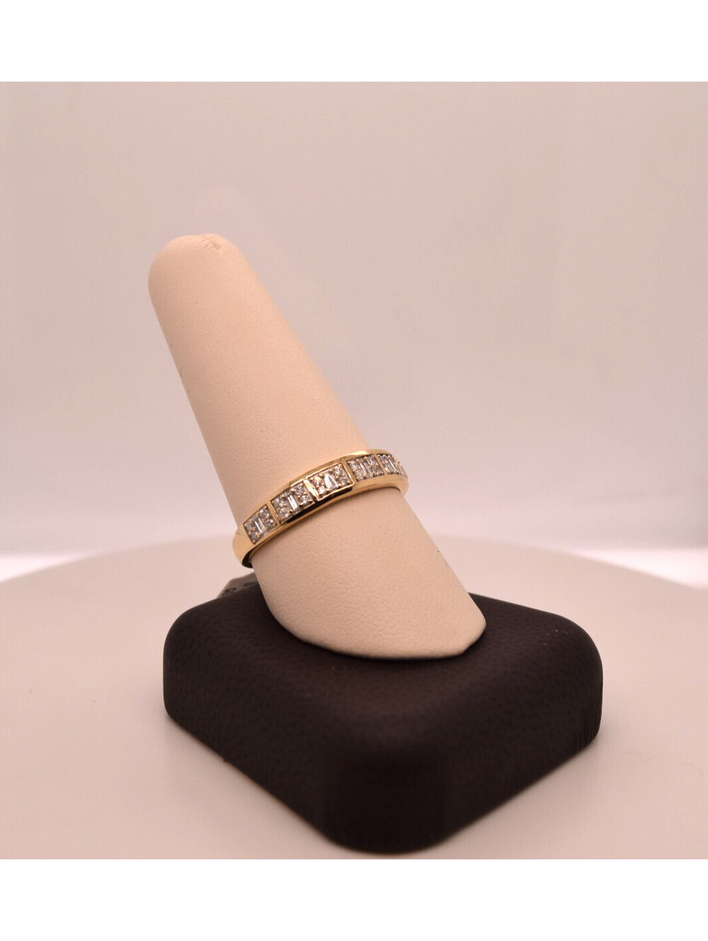 MENS 10K GOLD RING - Picture 2 of 4